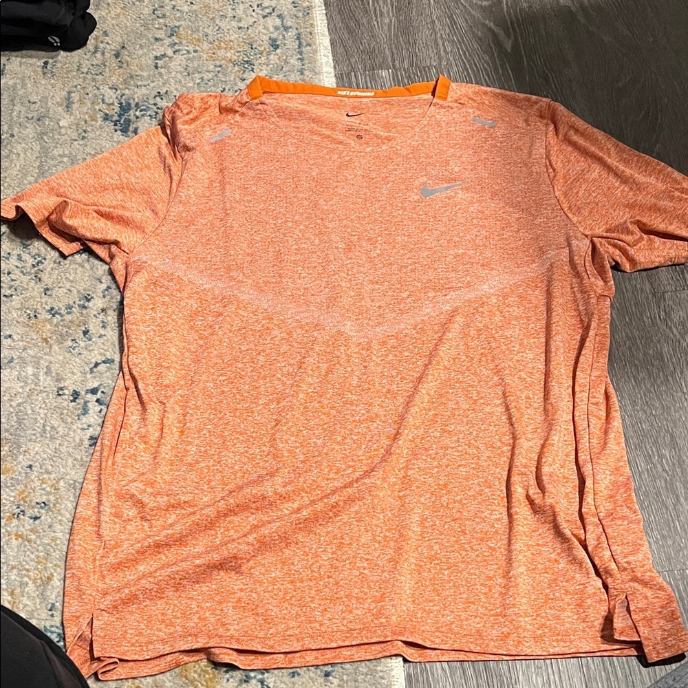 Nike Men's Heathered Orange Tee